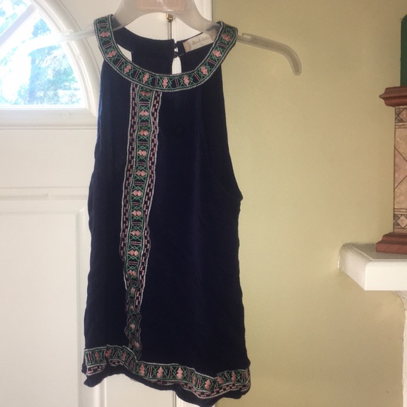 Tank top - Picture 1 of 3